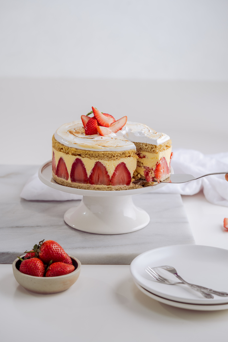 Strawberry Cake on Cake Stand